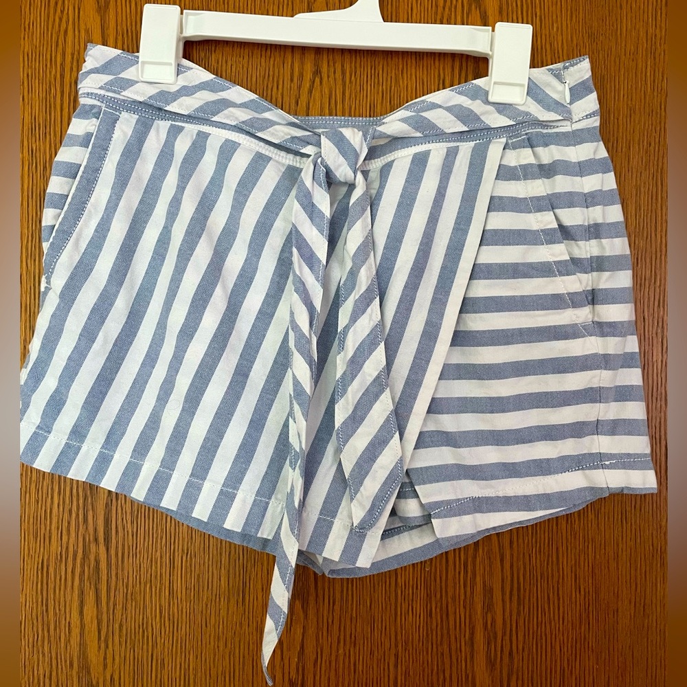 🐳VINEYARD VINES🐳 coastside stripe cross over skort